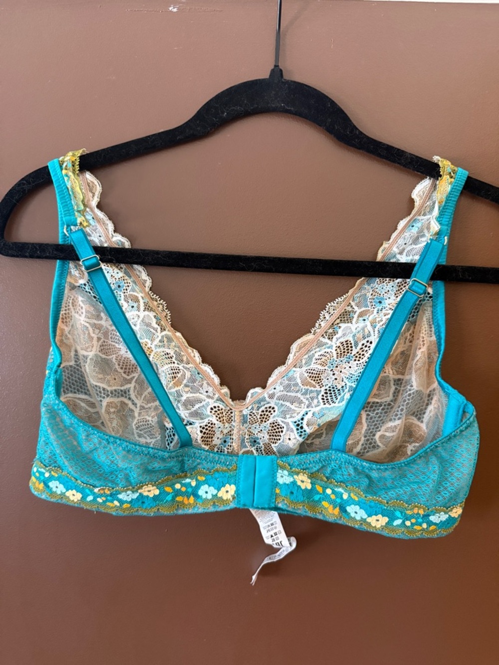 Intimissimi Floral Lace Bralette - Picture 3 of 7